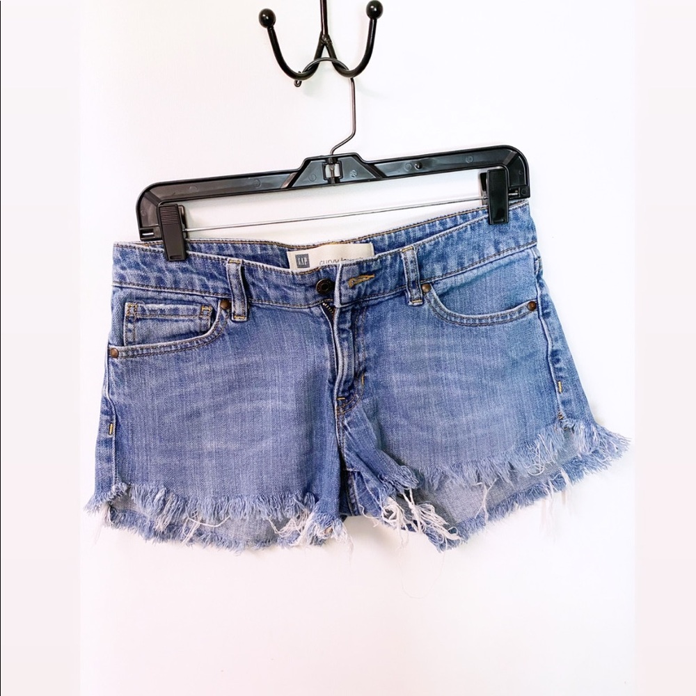 Gap | Denim Curvy Low Rise Shorts
